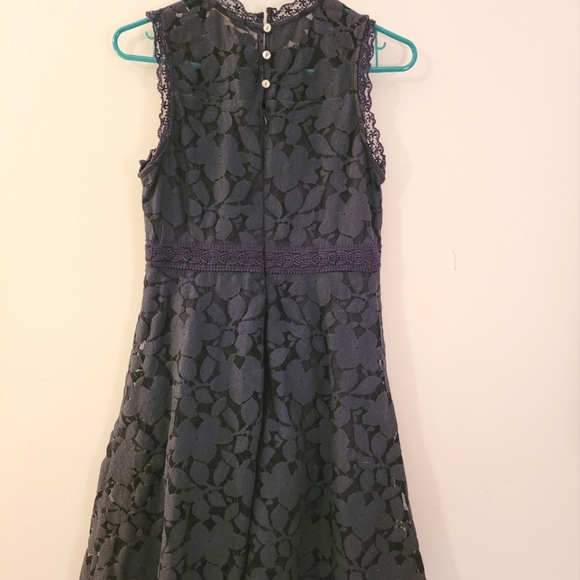 Altered State Navy Blue Sleeveless Lace dress Size Large - Picture 3 of 5